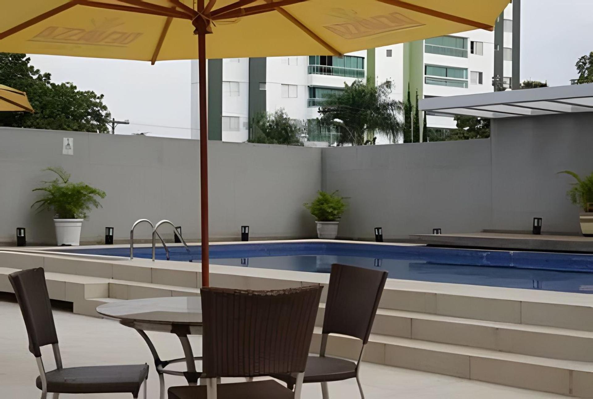Completo 4 Familia Apartment *